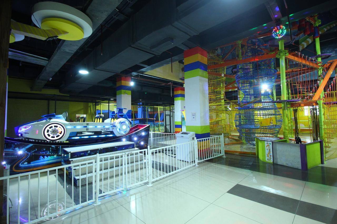 Jackpot Room In & Out Dormitory Ahmedabad Esterno foto
