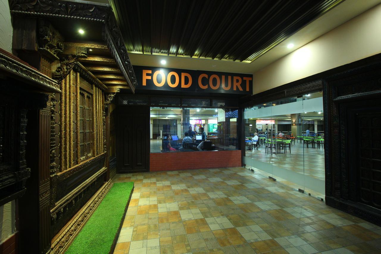 Jackpot Room In & Out Dormitory Ahmedabad Esterno foto